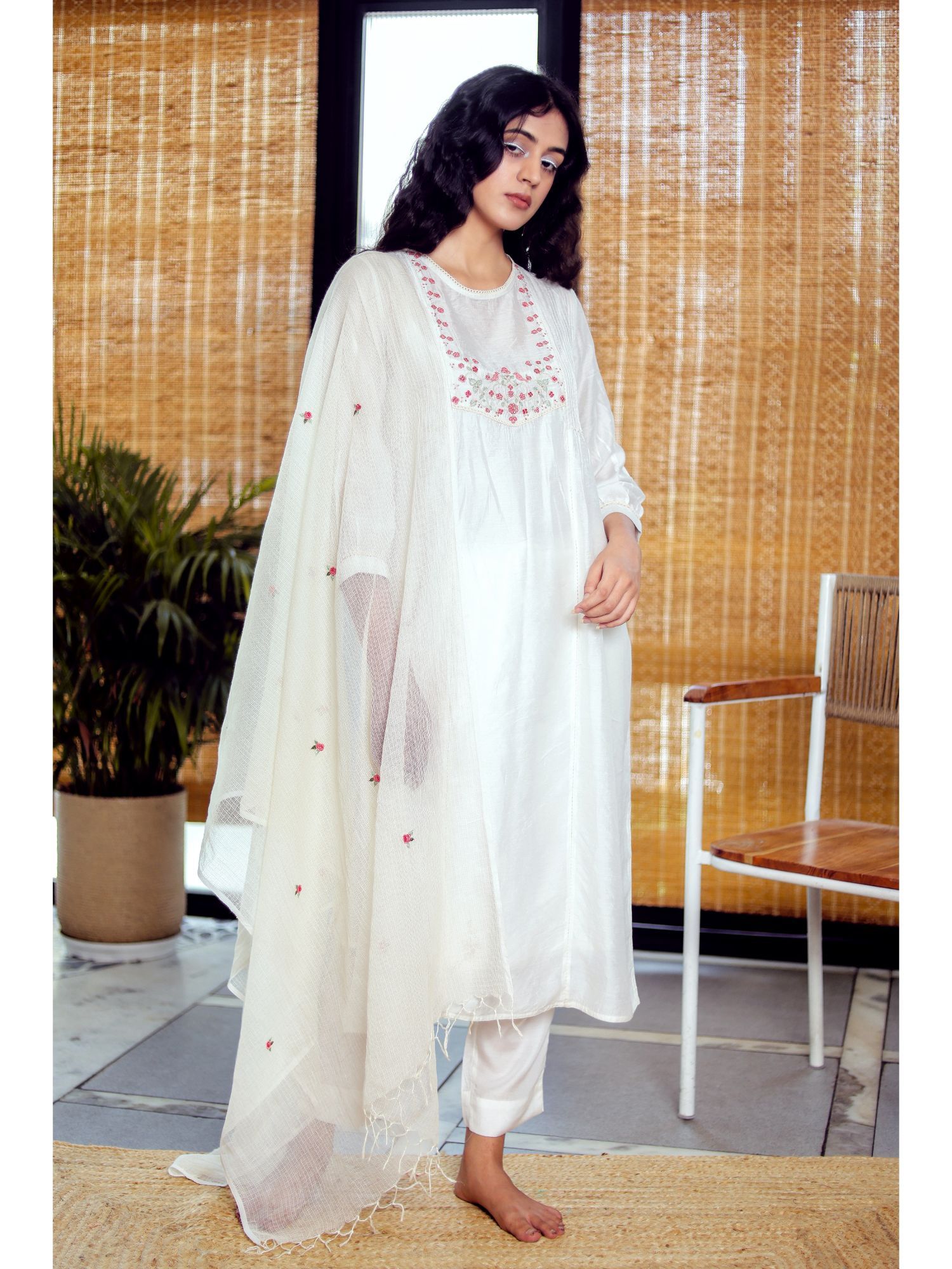 Snow White Embroidered Kota Doria Dupatta-image-4