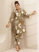 Beige color option, Currently selected