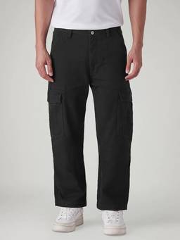 Levi's - Men Black Loose Fit Mid Rise Cargo