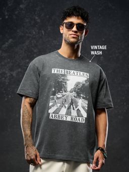 The Souled Store - Official The Beatles: Abbey Road Men Oversized T-Shirt