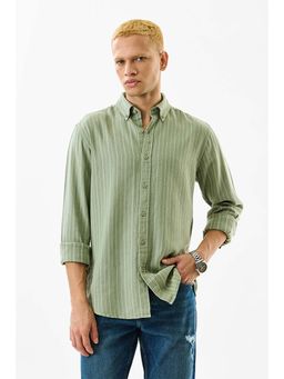 Snitch - Men Green Cotton Stripes Shirt