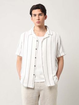 Arrow - Men Vertical Striped Relaxed Fit Shirt
