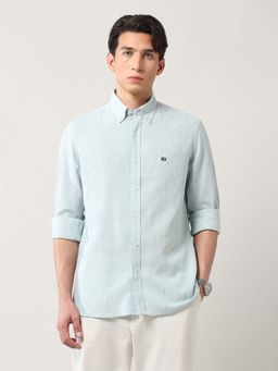 Arrow Sports - Men Textured Slim Fit Button Down Shirt