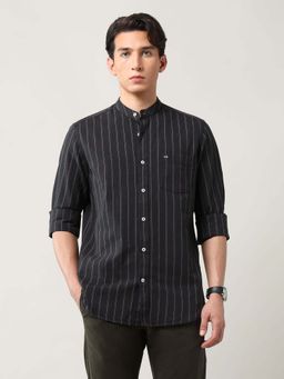 Arrow Sports - Men Vertical Striped Slim Fit Shirt