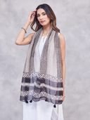 Grey color option, Currently selected