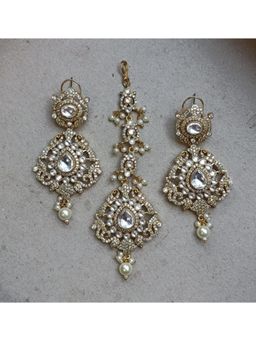 Amreli Jaipur - Nuha Polki Earrings with Maangtika
