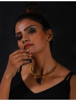 XAGO - Adelia Gold Toned Necklace With Black Agate Drop