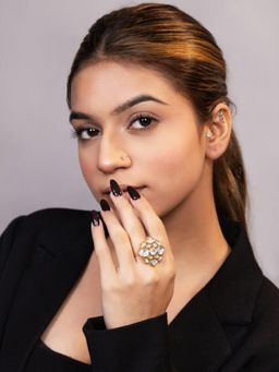 XAGO - Le Luciya White Gold-Plated Kundan-Studded Finger Ring