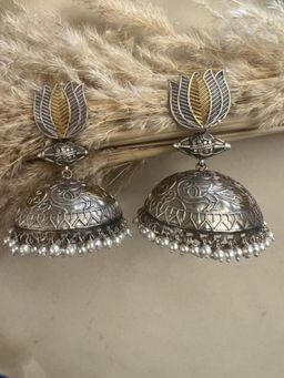 XAGO - Le Isabella Silver-Toned Floral Shaped Jhumka Earrings