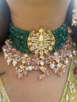 XAGO - Le Dario Green Beads and White Kundan Necklace Set