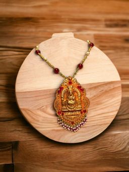 XAGO - Le Antonia Kundan Studded Necklace