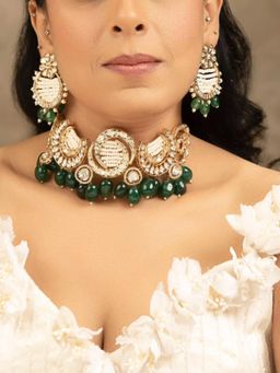 XAGO - Sangani Gold Green And White Chokar Necklace Set