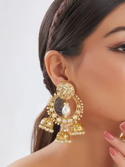 XAGO - Le Gila Pearl and Kundan Chandbali Earrings