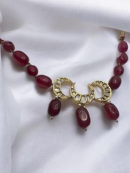 XAGO - Le Cadira Maroon Beads and White Khundan Necklace