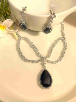 XAGO - Le Aiolos Black Onyx Diamond Necklace Set