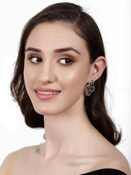 XAGO - Vedsha Purple Stone And Ad Studded Studs