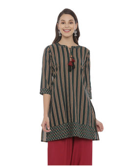 NEERU'S - Women Green Striped Straight Kurti