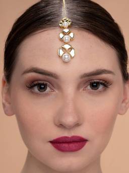 Isharya - Amara Mirror Pearl Maangtikka in 18kt Gold Plated