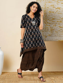 Globus - Women Black V-Neck Floral Printed Asymmetric Hem Tunic & Harem Pants Fusion Co-Ord Set