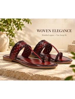 Aroom - Step Into Effortless Style With These Chic Flats - Brown