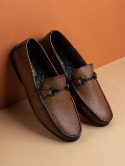 PRIVO - Men Tan Solid Round Toe Casual Loafers