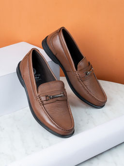 PRIVO - Men Tan Solid Pointed Toe Casual Moccasins