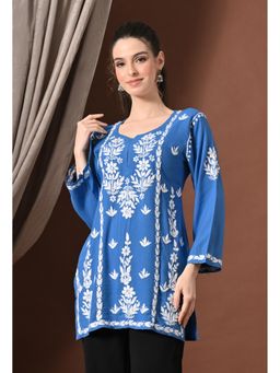 SYRISH - Lucknowi Chikankari Tunic in Rayon and White Floral Embroidery