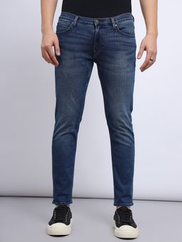 Lee - Men Blue Travis Slim Fit Mid Rise Light Fade Jeans