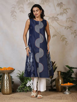 MEENA BAZAAR - Blue Denim Embroidered Kurta