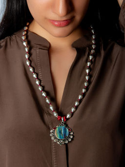 Neeta Boochra - 925 Sterling Silver Mother Of Pearl Necklace