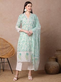 FASHOR - Green Ethnic Floral Printed Straight Fit Kurta with Pant & Dupatta