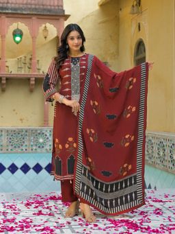 Varanga - Maroon Mirror Sequin Yoke Seashell Tassels Kurta with Pant & Dupatta