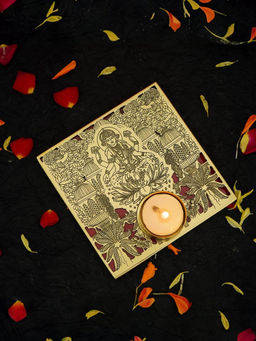 Gleevers - Tealight Candle Holders Golden