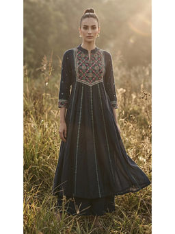 Basanti Kapde aur Koffee - Women Black Embroidered Anarkali Kurta & Palazzo with Dupatta