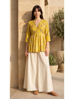 Basanti Kapde aur Koffee - Women Silk Yellow Floral Tunic with Palazzo