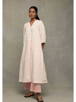 Sutra Art of Clothing - Women Blush White Floral Kurta with Pant