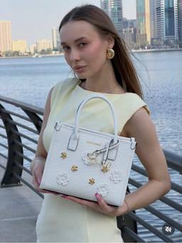 Emily Loran - Bloomelle White Handbag with Detachable Strap