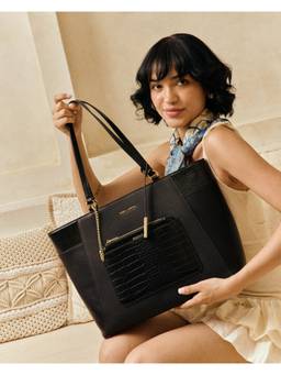 Emily Loran - Nova Shoulder Bag with Mini Pouch- Black
