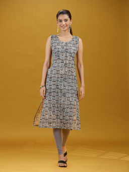 Cotton Culture - Grey Printed Cotton Sleeveless Straight Kurta