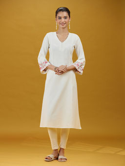 Cotton Culture - Off White Three Fourth Sleeve Solid Cotton Kurta
