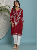 Maroon color option, Currently selected