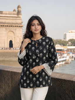 KAFTANIZE - Black Floral Printed Kurti