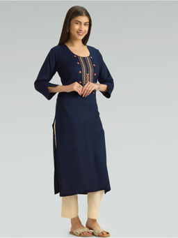 Women Plus - Blue Embroidered Round Neck Kurta