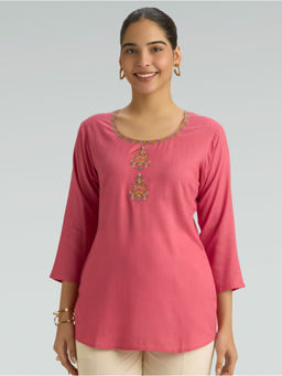 Women Plus - Pink Embroidered Round Neck Tunic