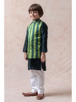 THETAA - Bottle Green Tanchoi Silk Nehru Jacket With Chanderi Kurta And Pajama