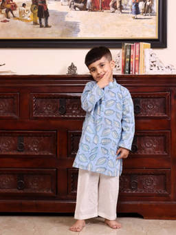 Evaraah - Ayaan Kurta with Pyjama