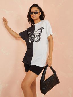 Styli - Black Short Sleeves Colorblock Butterfly Print Oversized T-Shirt