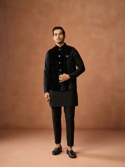 KISAH - Men Black Silk Blend Velvet Nehru Jacket With Kurta & Trouser