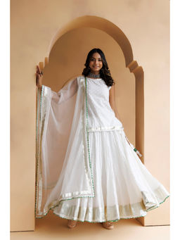 Geroo Luxe - White Cotton Hand Embroidered Tunic with Skirt and Organza Dupatta (Set of 3)