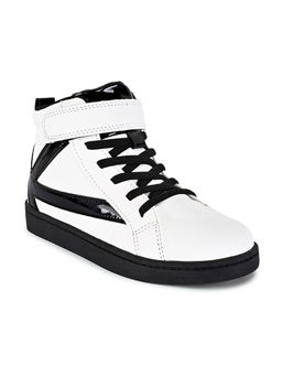 KazarMax - Boys And Girls Black Shimmer K Logo Patch Ankle Length Shoes In White